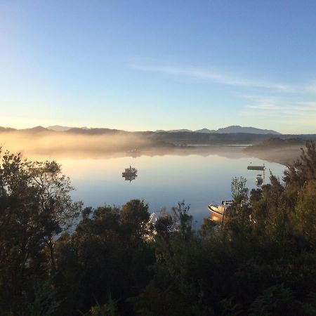 Strahan Wilderness Lodge Bagian luar foto