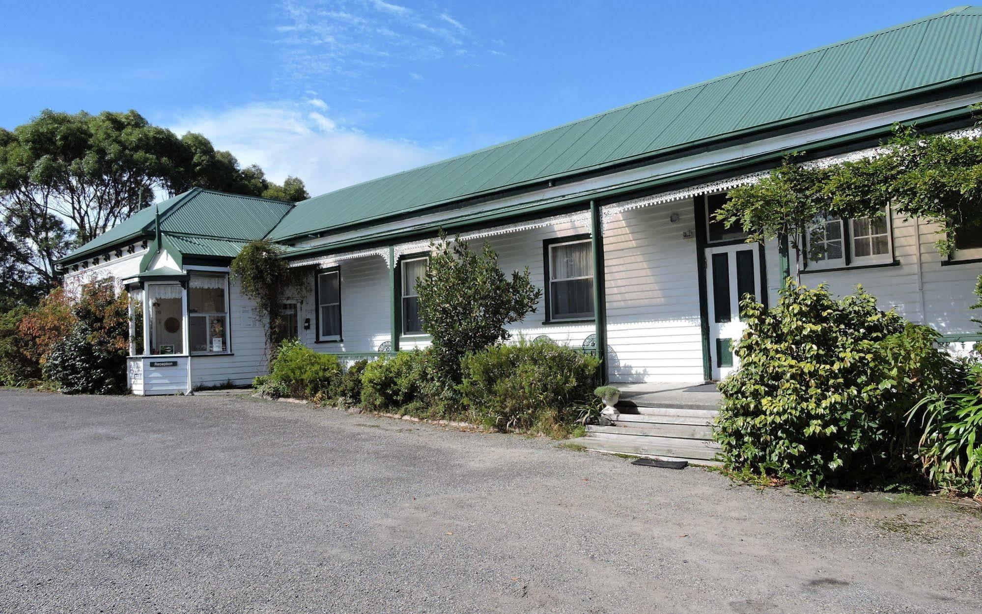 Strahan Wilderness Lodge Bagian luar foto
